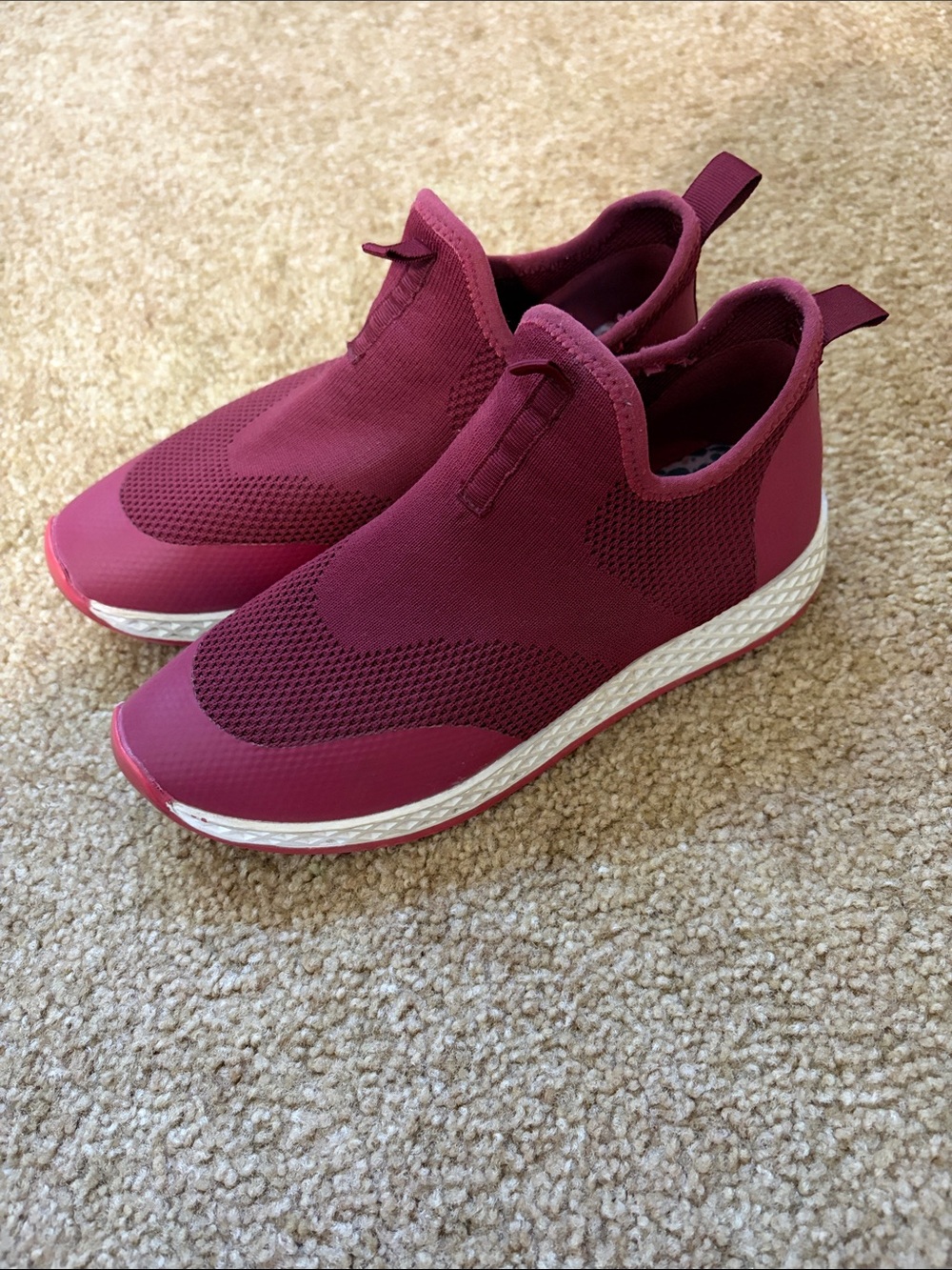 Women's Slip-On Knit Athletic Sneakers - Burgundy